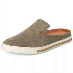 American Rag Emmaline Perforated Slip-On Sz 9.5